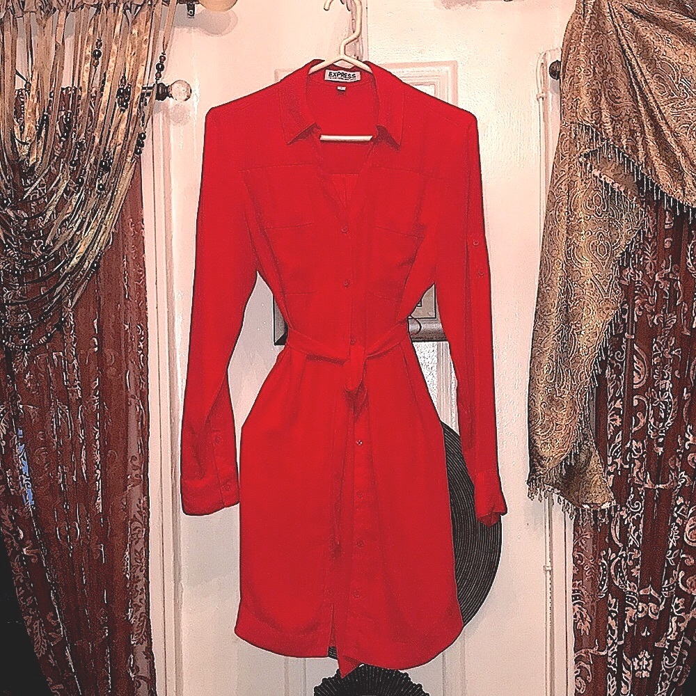 EXPRESS | 🌹Scarlet Shirt-Dress🌹
